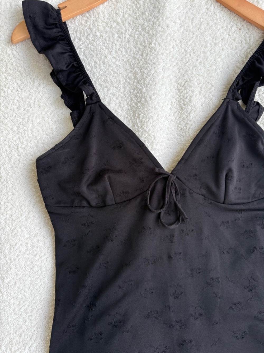 H&M Open Back Ruffle Strap Tank - Picture 6 of 8